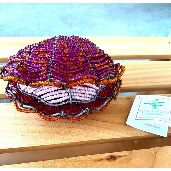 Grass Roots Beaded Handmade Wire Blue-Eyed Crab and Clam Shell with Tag Vintage - Picture 13 of 13